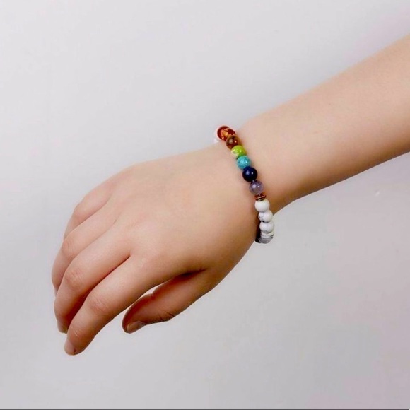 7 chakra bead balancing bracelet white howlite - Picture 1 of 2